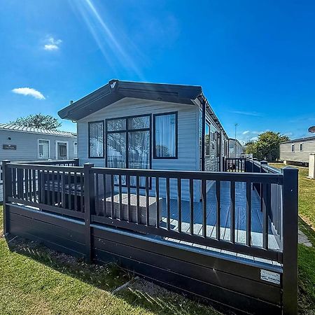 Beautiful 6 Berth Caravan, Nearby Beach In Suffolk Ref 68016Bs Lowestoft Exterior foto